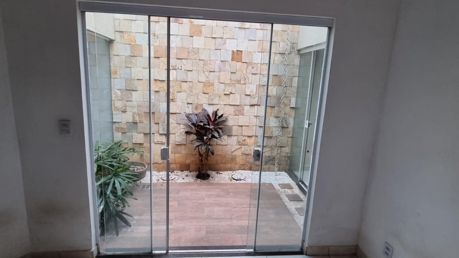 97 - Casa p/ Venda 97 - Casa p/ Venda