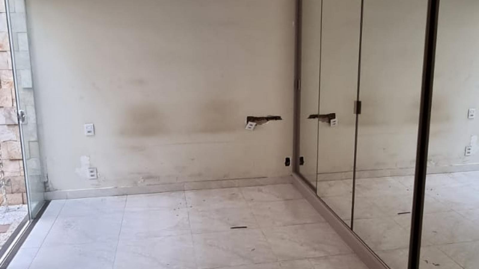 97 - Casa p/ Venda 97 - Casa p/ Venda