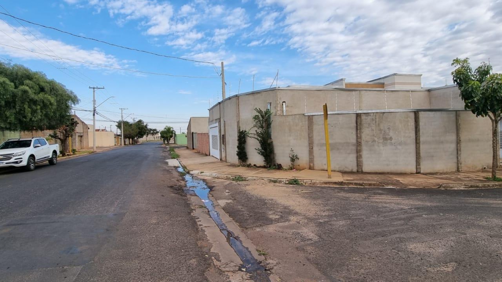 97 - Casa p/ Venda 97 - Casa p/ Venda