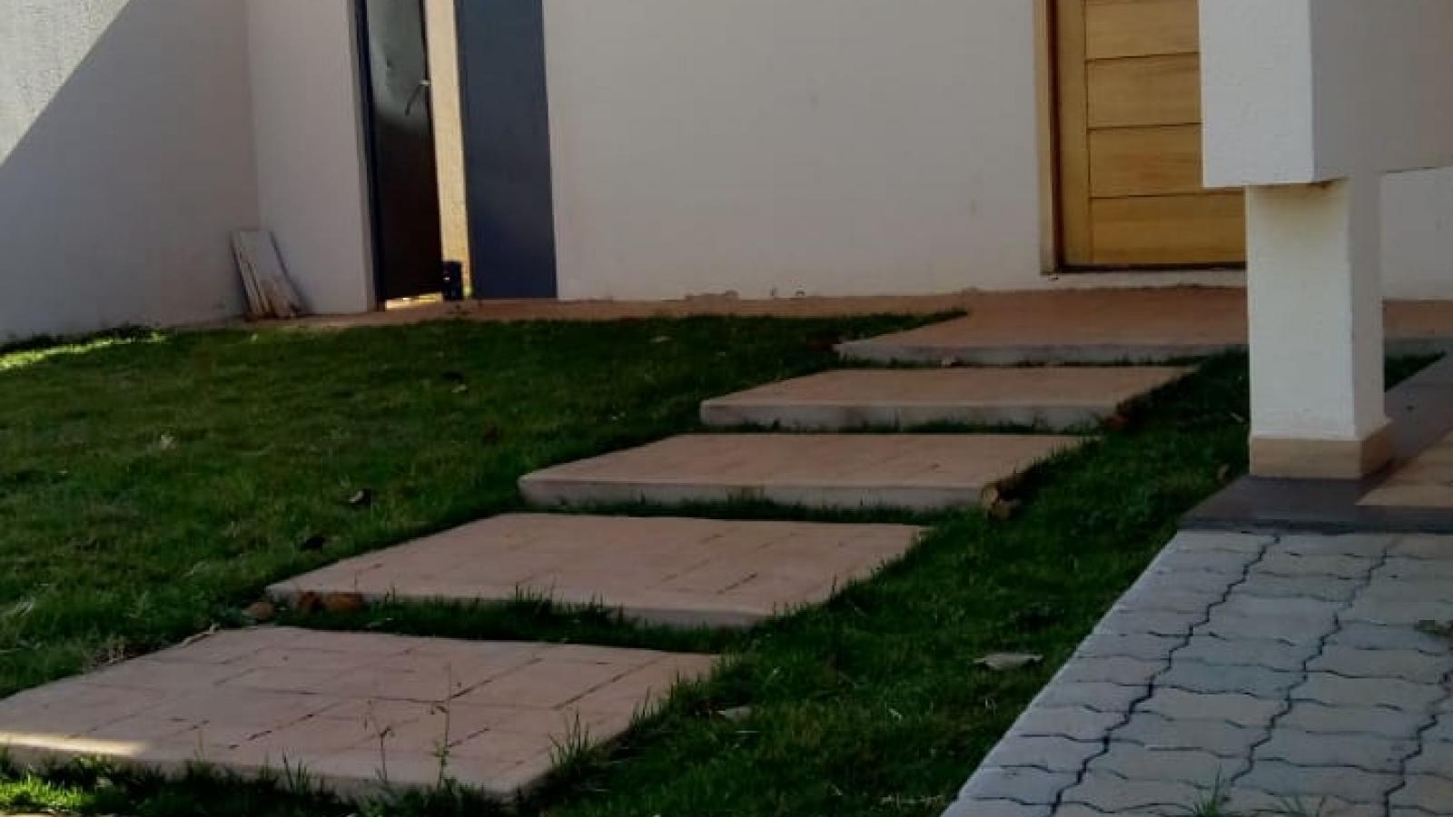 132 - Casa p/ Venda 132 - Casa p/ Venda