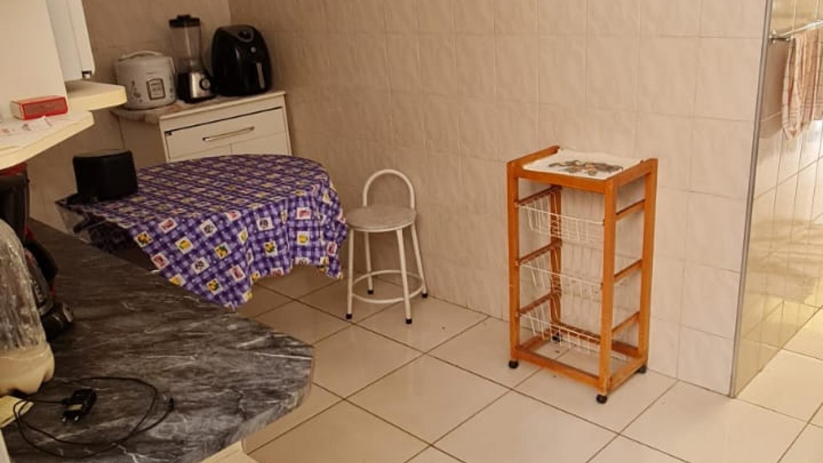 135 - Casa p/ Venda 135 - Casa p/ Venda