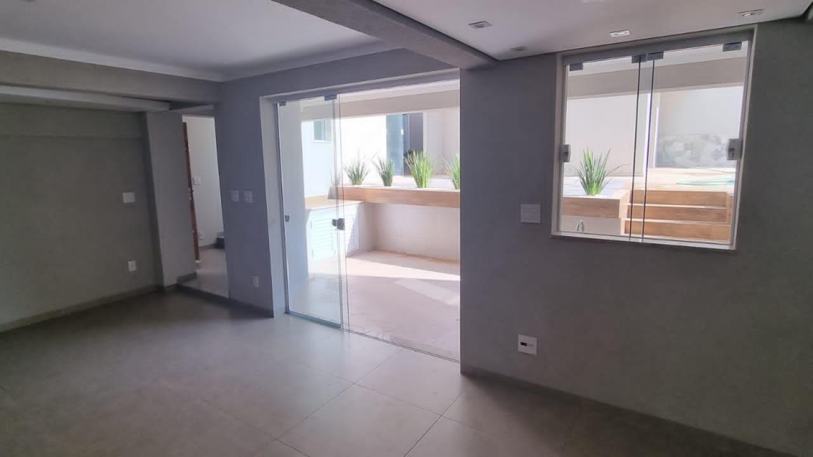 155 - Casa p/ Venda 155 - Casa p/ Venda