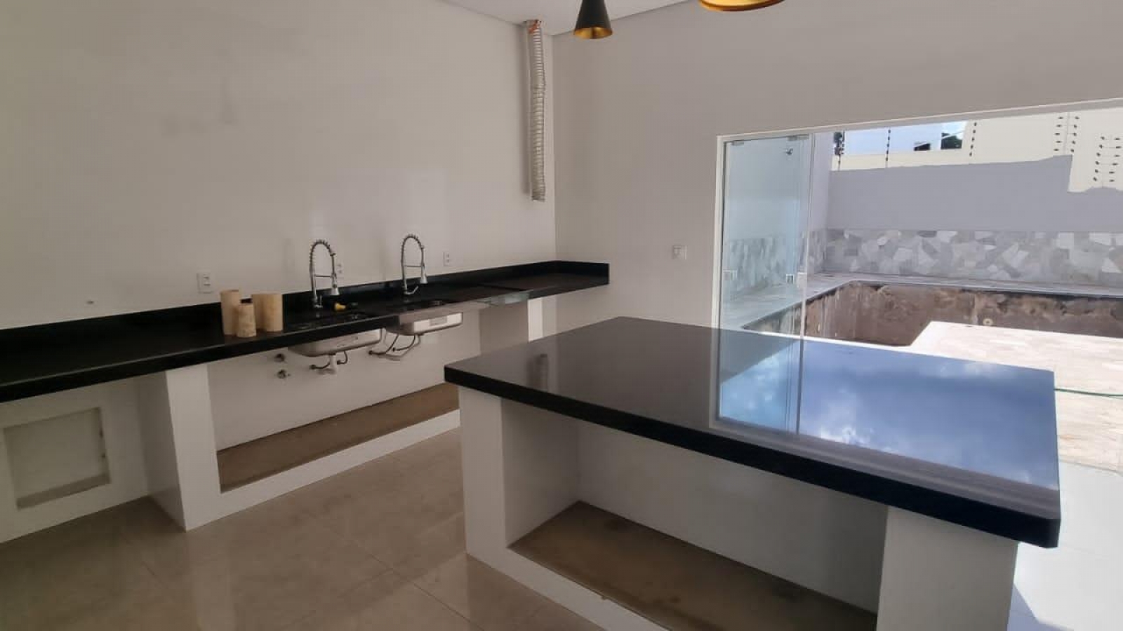 155 - Casa p/ Venda 155 - Casa p/ Venda