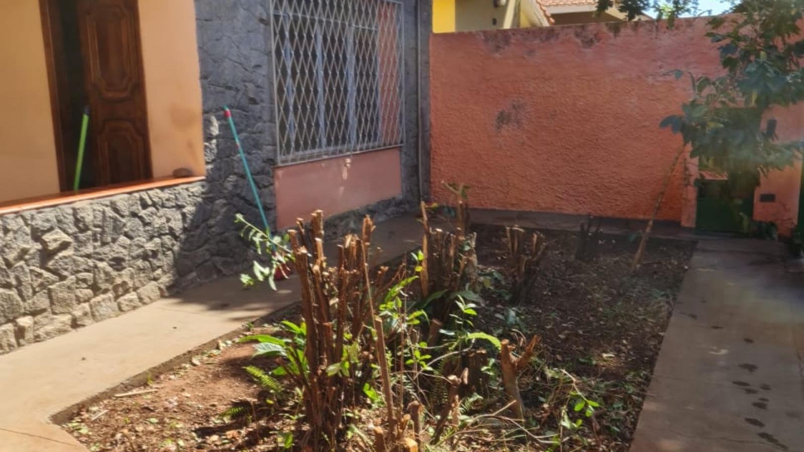 187 - Casa p/ Venda 187 - Casa p/ Venda