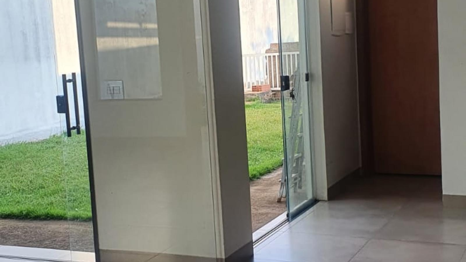 220 - Casa p/ Venda 220 - Casa p/ Venda