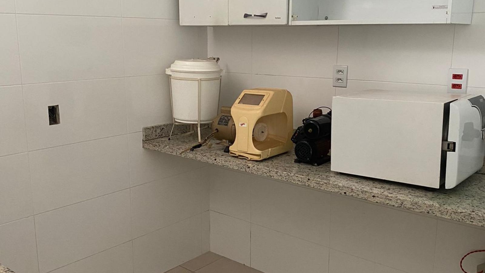 233 - Prédio/Sala/Salão Comercial p/ Locação 233 - Prédio/Sala/Salão Comercial p/ Locação