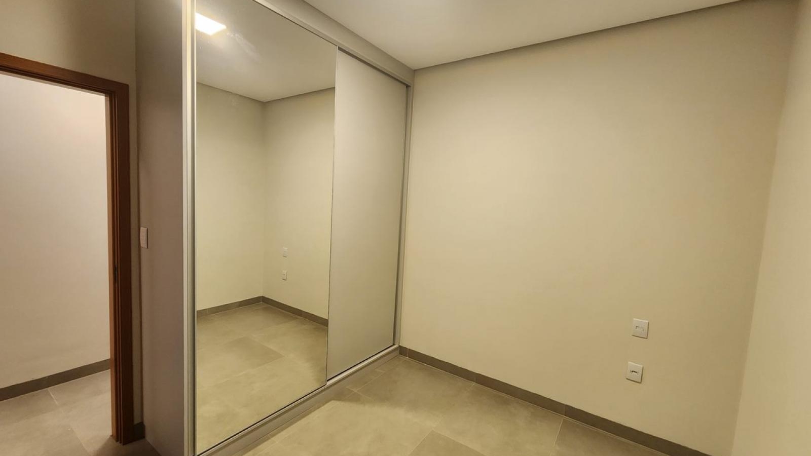 253 - Casa p/ Venda 253 - Casa p/ Venda