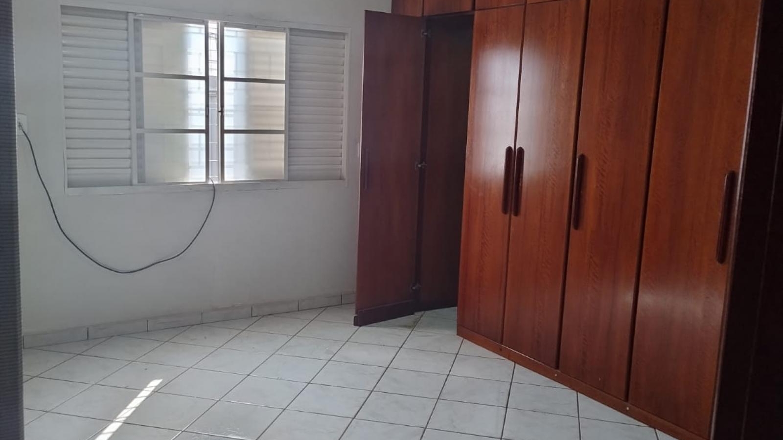 300 - Casa p/ Venda 300 - Casa p/ Venda