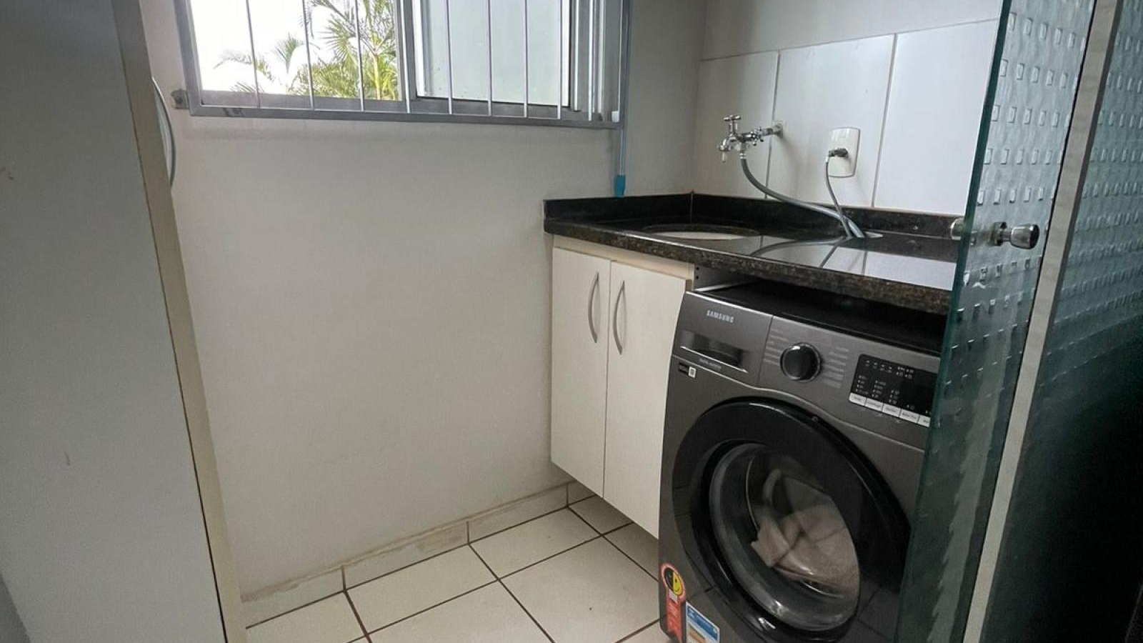 323 - Apartamento p/ Venda 323 - Apartamento p/ Venda